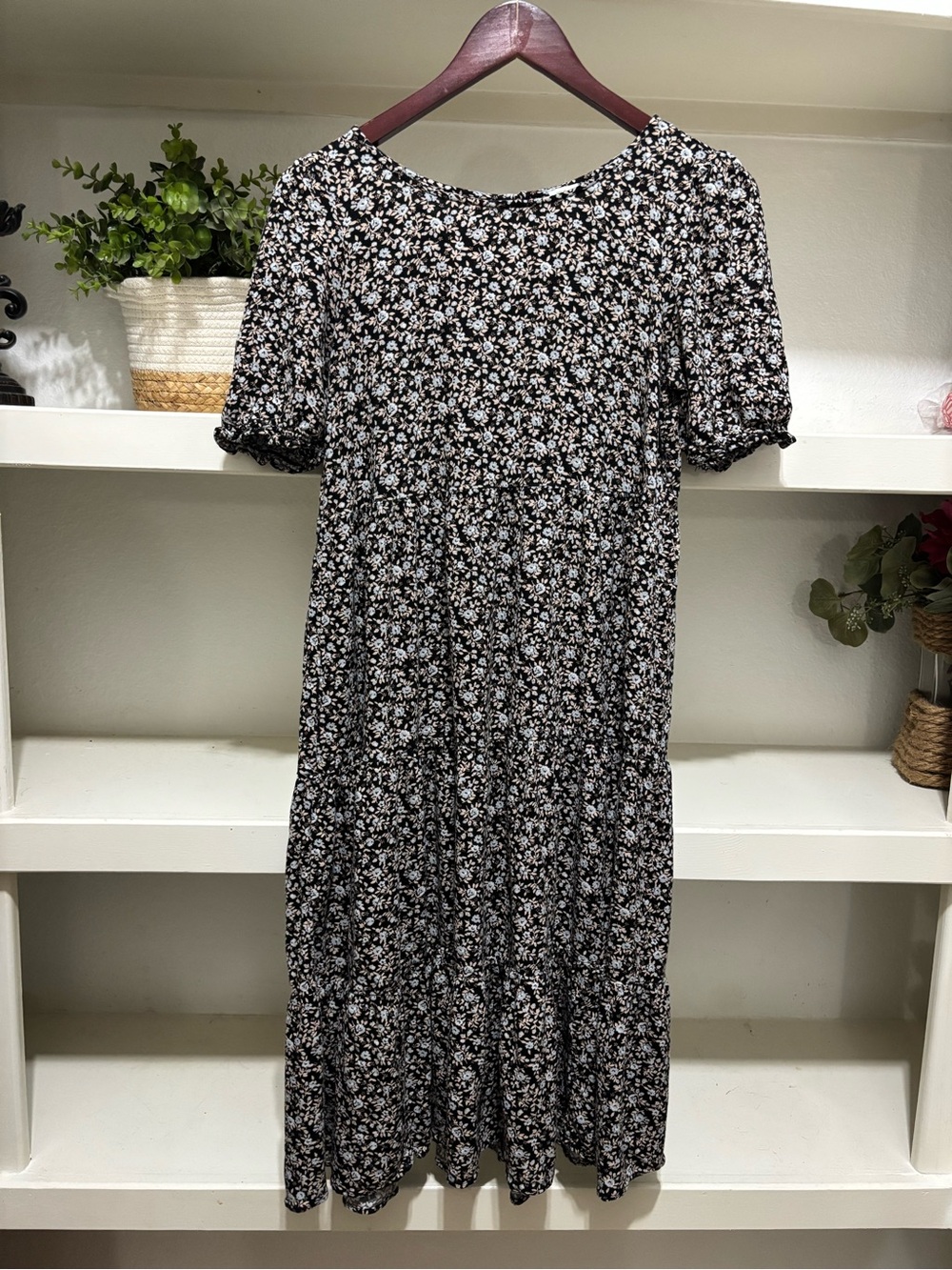 aerie Black and White Floral Smocked Midi Dress